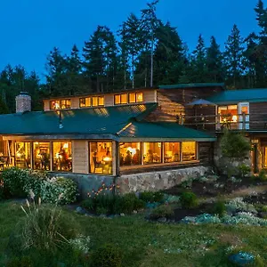 Lodge The Surf And Pub, Gabriola
