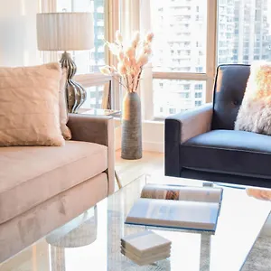 Apartment Extended, Vancouver